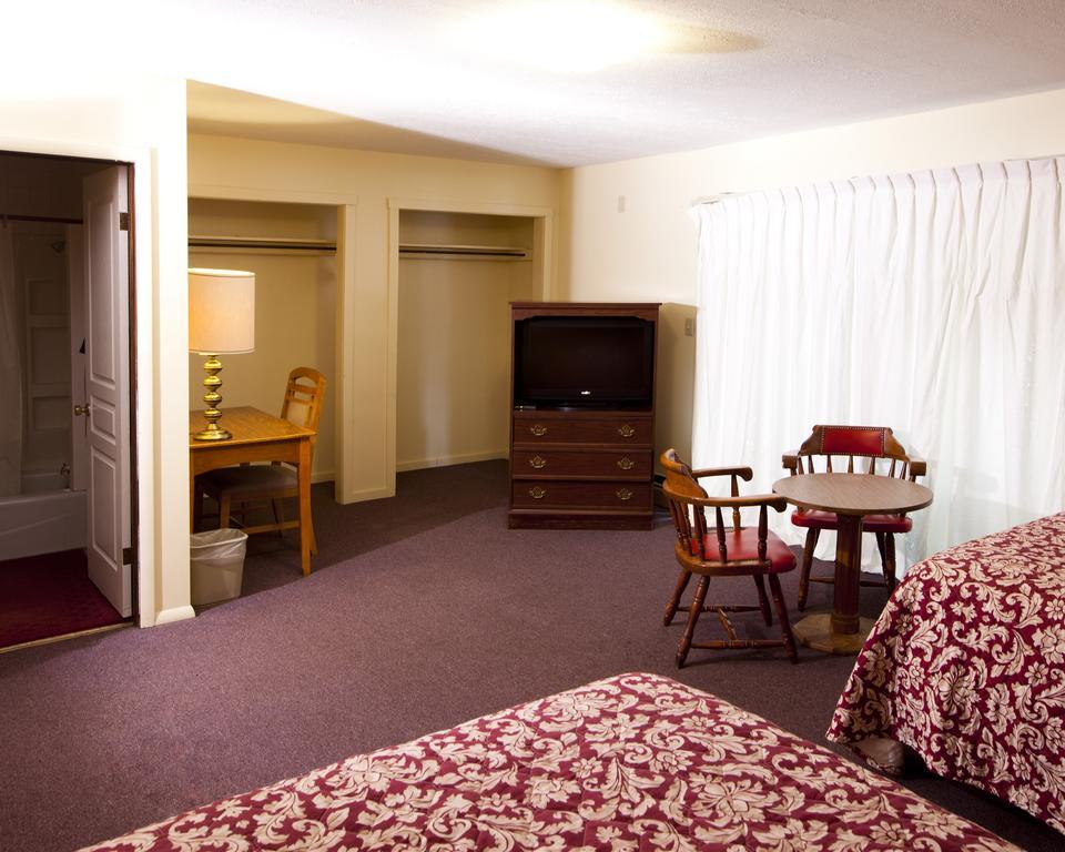 Charlie'S Motel Frostburg Екстер'єр фото