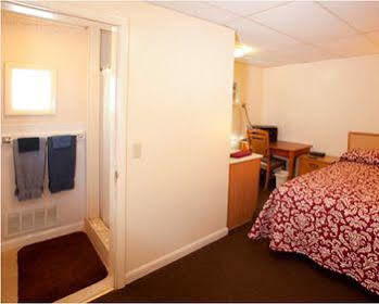 Charlie'S Motel Frostburg Екстер'єр фото